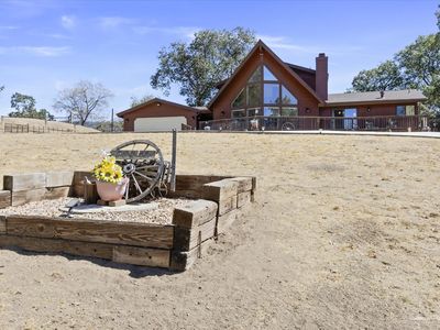 30341 Pinedale Dr