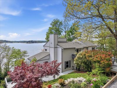 692 Turtle Pointe Rd