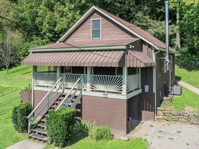 320 Pleasant St