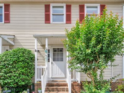 22 Bromley Dr