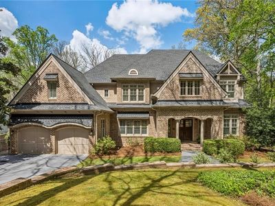 2960 Castlewood Dr NW