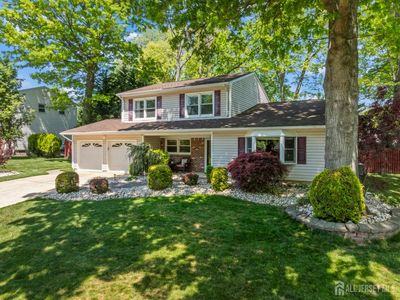 23 Gladstone Dr