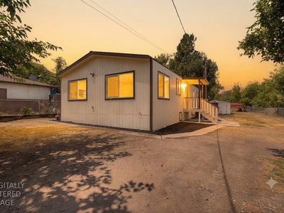 5212 Elizabeth Ave