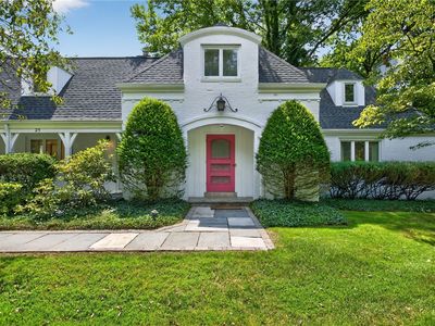 25 Oak Ln