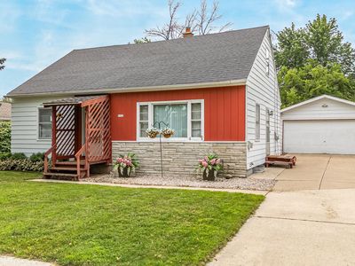 1303 Faust Ave
