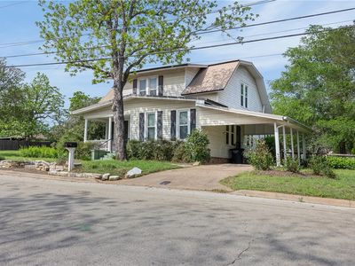 305 S Main St