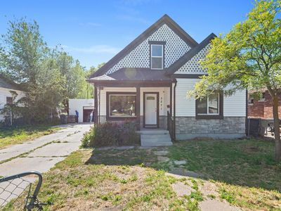 3271 Adams Ave