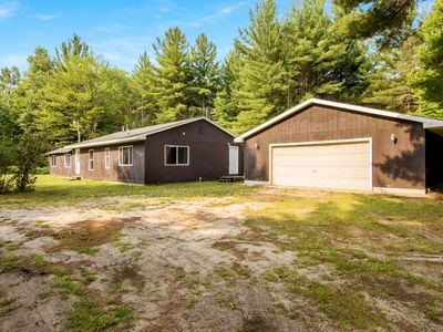 1179 Dexter Rd NE