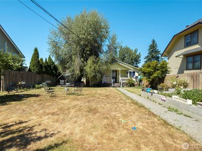 131 E Highland Avenue