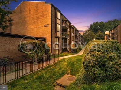Property at 9710 Kingsbridge Dr APT 104, Fairfax, VA