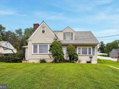 1210 E Matsonford Rd