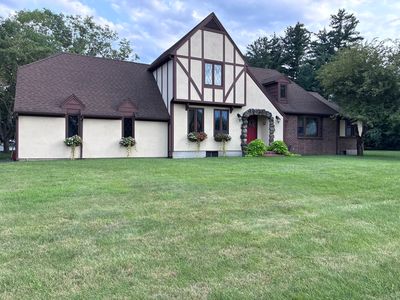 6 Old Homestead Rd