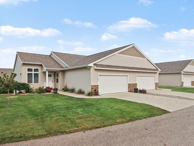 1243 S Village Cir