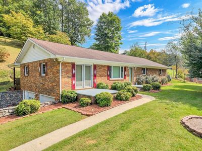6762 Hwy 421 N