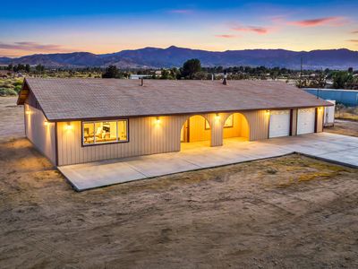 5023 Smoketree Rd