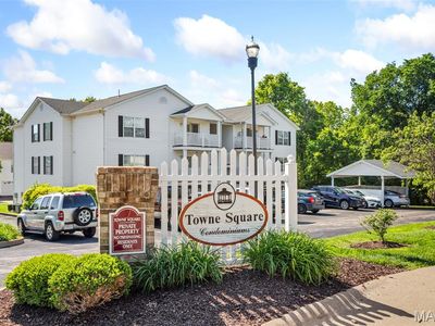 Property at 100 Towne Square Ct APT B, Eureka, MO