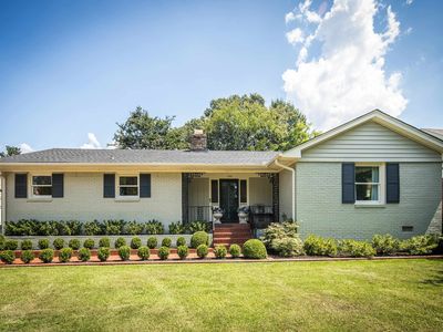190 Magnolia Dr