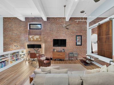 443 12th St APT 1H