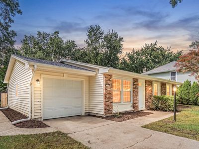 185 Brandon Ct