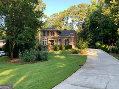 2230 Pinecliff Dr