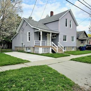 1307 18th St