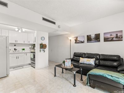 225 Queen St APT 10G