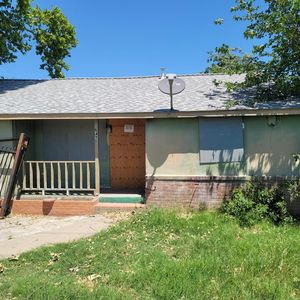 1643 Kathleen Ave