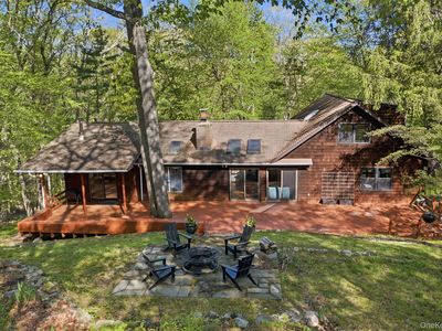 8 Upper Shad Road