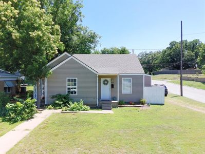 Property at 925 W Chickasha Ave, Chickasha, OK