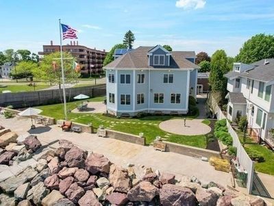 33 Pines Rd