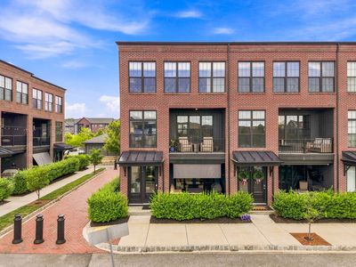 216 Main St