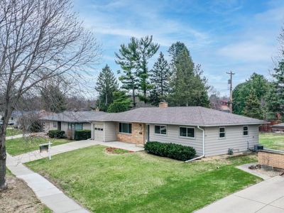 4813 South Hill Drive