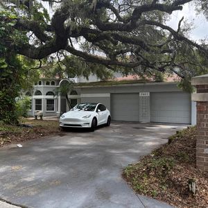 1931 OAK RIDGE COURT