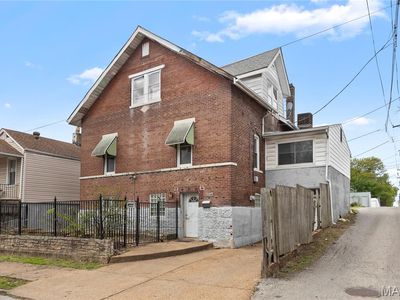 1719 Edwards St