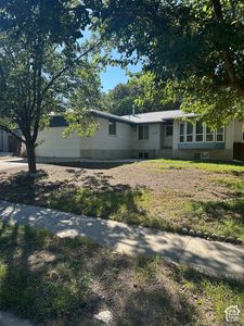 8228 S Bettina Ln E
