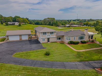 208 Lakeview Ter