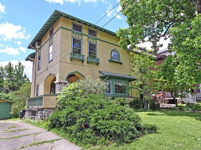 365 Terrace Ave
