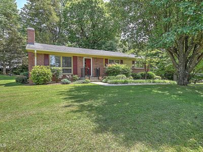 128 Hilltop Dr