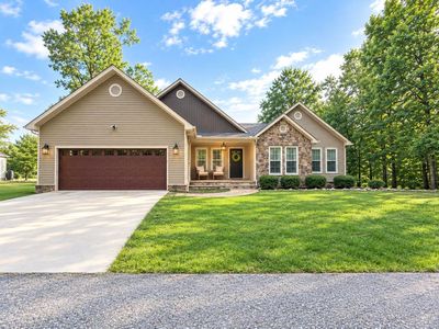 411 Waterfall Ln