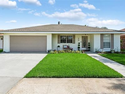 Property at 30 Anjou Dr, Kenner, LA
