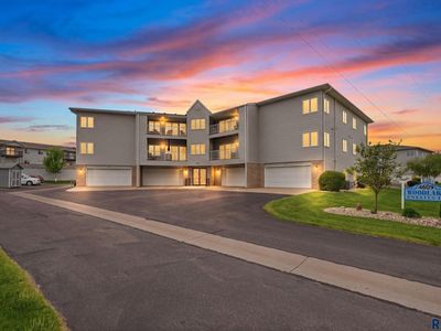 4609 S Oxbow Ave APT 304