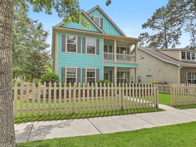 111 Comiskey Park Cir