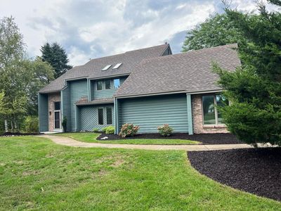 W253S11030 Hunters COURT