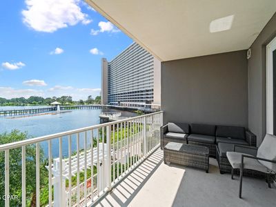 9902 S Thomas Dr UNIT 136