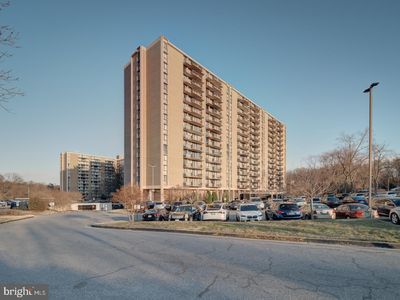 6100 Westchester Park Dr APT 806