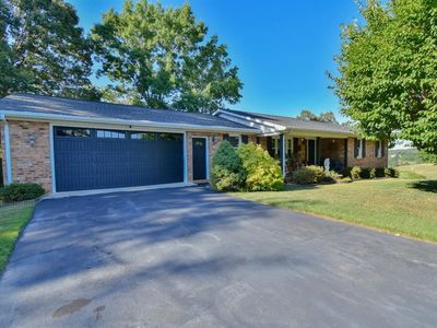Property at 6481 Stewartsville Rd, Moneta, VA