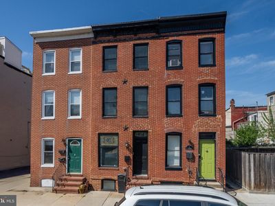6 W Randall St
