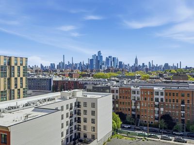 800 Jackson St Penthouse 6