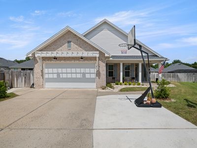 106 Amelia Rae Cir
