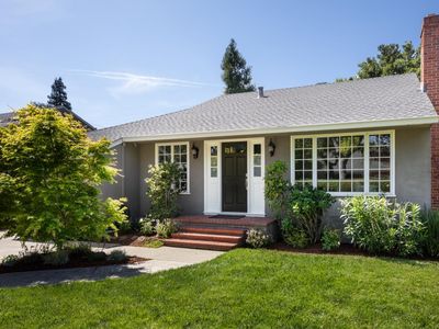 1033 Oakland Ave